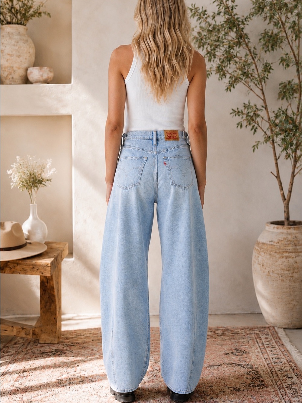 Levi's Light Blue Wide Barrel Leg Cinch Jeans 29x31 - Picture 10 of 11